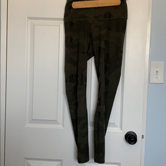 The North Face camo print leggings - Picture 1 of 2